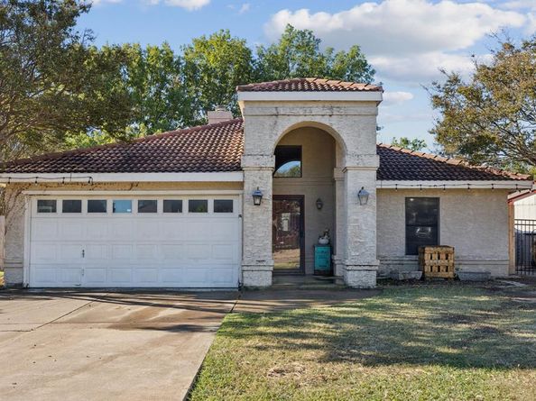 10409  Blue Stem Court , Fort Worth Texas 76108