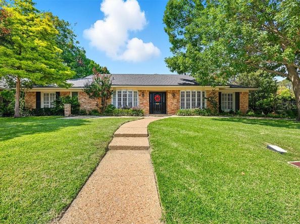 3904  Stonehenge Road , Fort Worth Texas 76109
