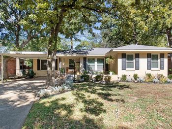 1407  Bluebonnet Trail 