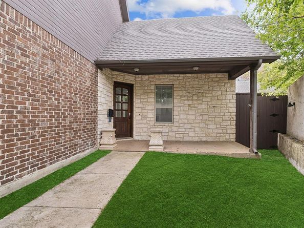 5200  Longview Street , Dallas Texas 75206