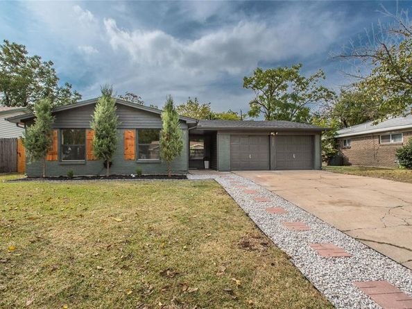 2825  Fairbrook Street , Irving Texas 75062