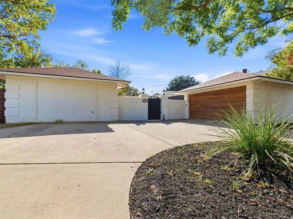 2201  Mistletoe Boulevard , Fort Worth Texas 76110