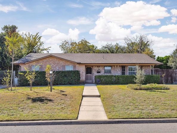 4912  Southwest Boulevard , Fort Worth Texas 76116
