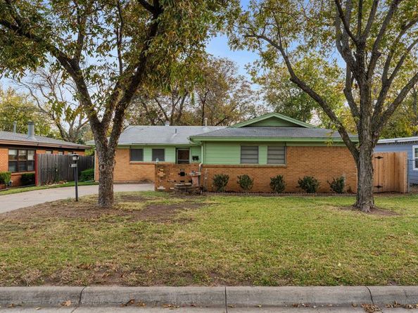 2805  Cordone Street , Fort Worth Texas 76133