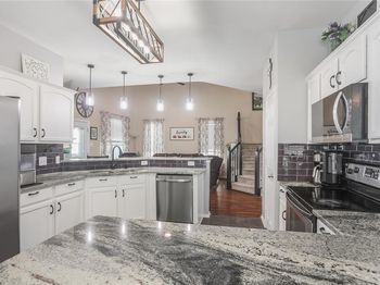 1807  Bridgeport Drive 