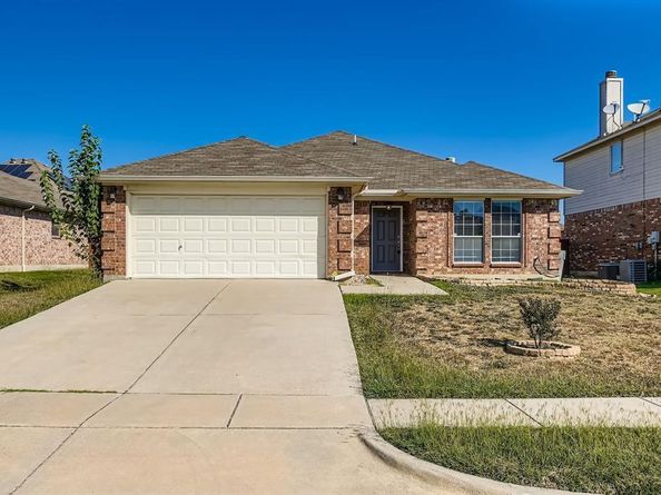 608  Piper Drive , Saginaw Texas 76179