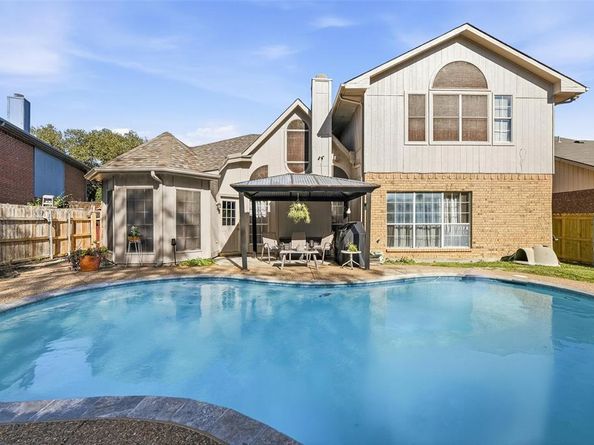 1164  Breezewood Drive , Lewisville Texas 75077