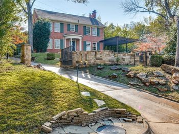 3916  Stonebridge Drive 