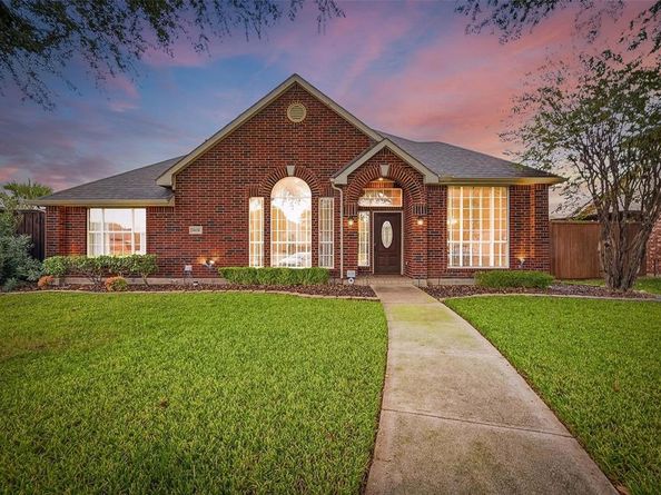 1628  Chase Oaks Court , Frisco Texas 75036