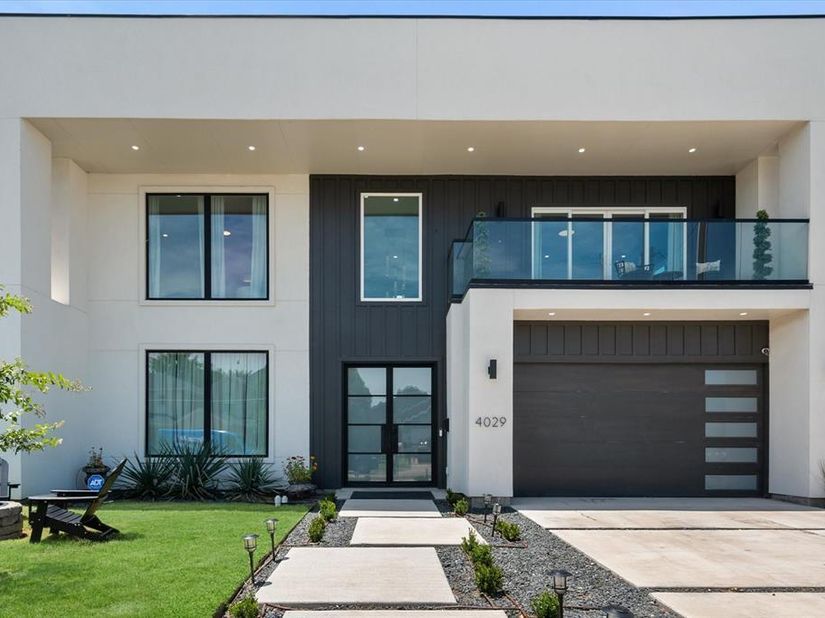 4029  Ivanhoe Lane , Dallas Texas 75212