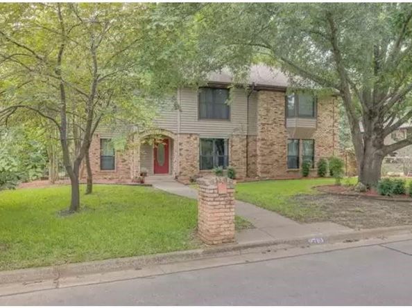 2719  Sunrise Drive , Arlington Texas 76006