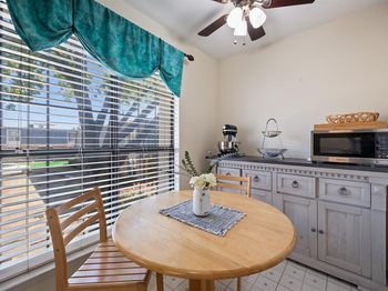 529 W Lookout Drive 