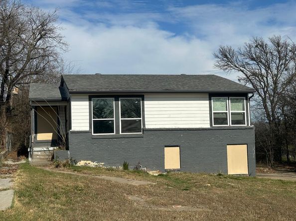 2437  Alloway Drive , Fort Worth Texas 76119