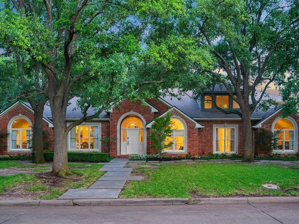 4710  Bobbitt Drive , Dallas Texas 75229