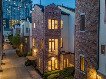 2114  Aylesport Drive 