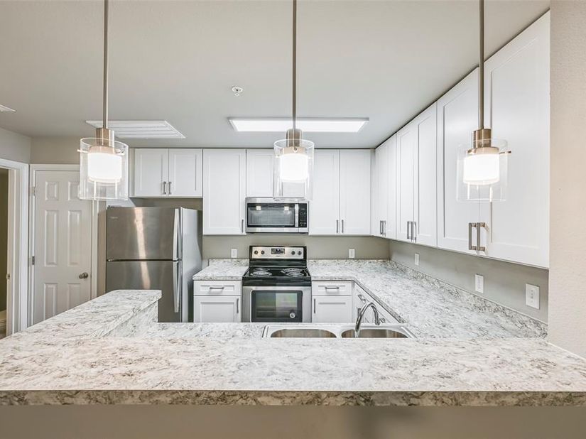 6108  Abrams Road  512, Dallas Texas 75231