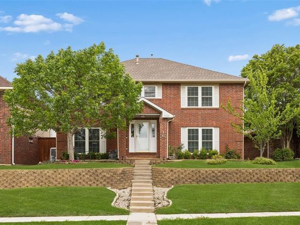 1109  Holly Drive , Carrollton Texas 75010