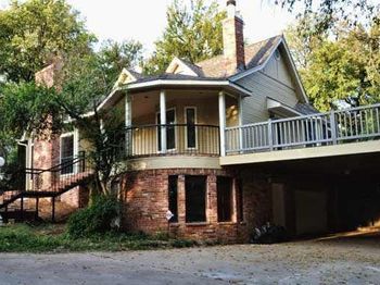 1945  Bluebird Avenue 