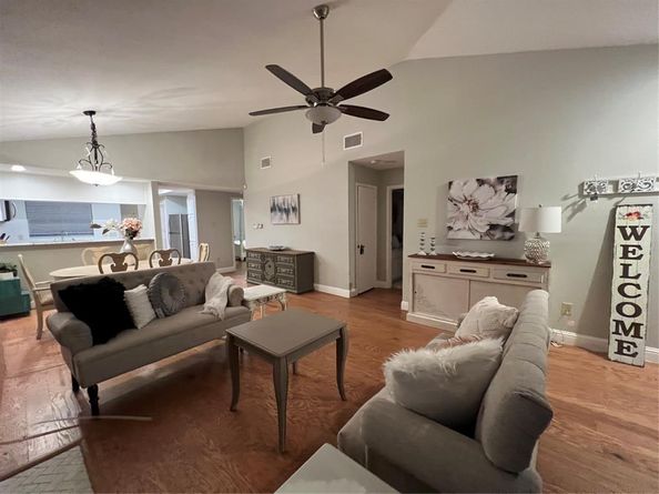 5819  Timbercrest Drive , Arlington Texas 76017