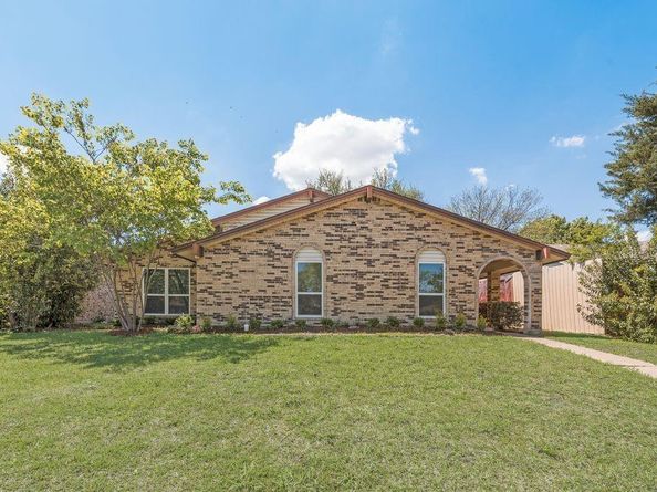 1309  Meandering Way , Garland Texas 75040