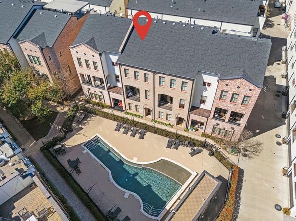 2174  Aylesport Drive , Dallas Texas 75201