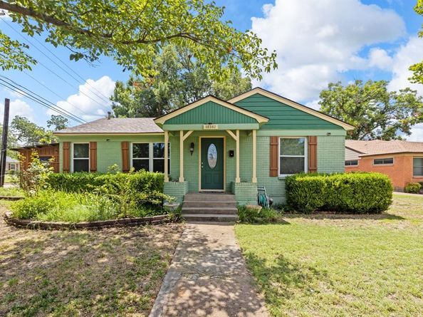 10382  Newcombe Drive , Dallas Texas 75228