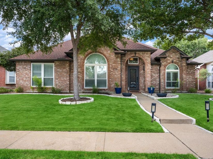 11100  New Orleans Drive , Frisco Texas 75035