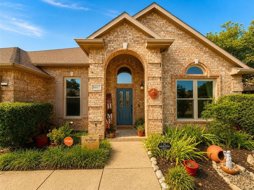8467  Muirwood Trail , Fort Worth Texas 76137