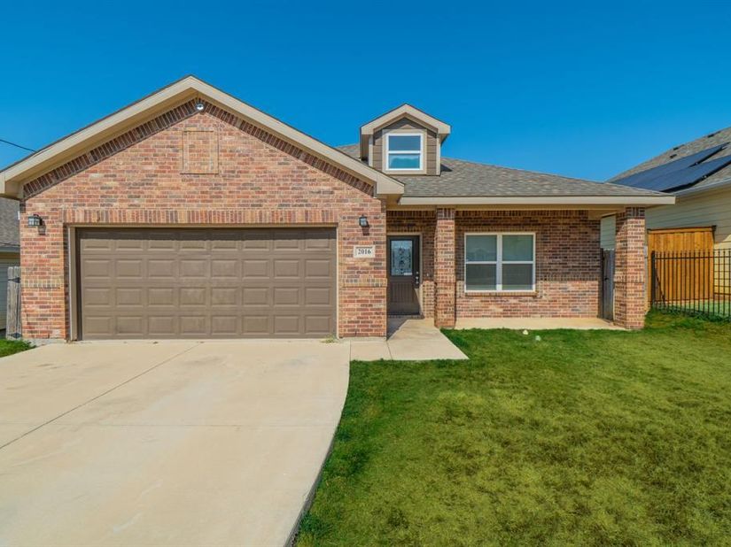 2016  Langston Street , Fort Worth Texas 76105