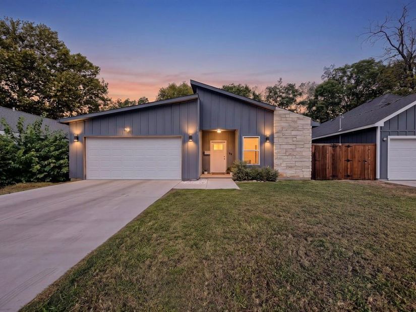 3931  Hancock Street , Dallas Texas 75210
