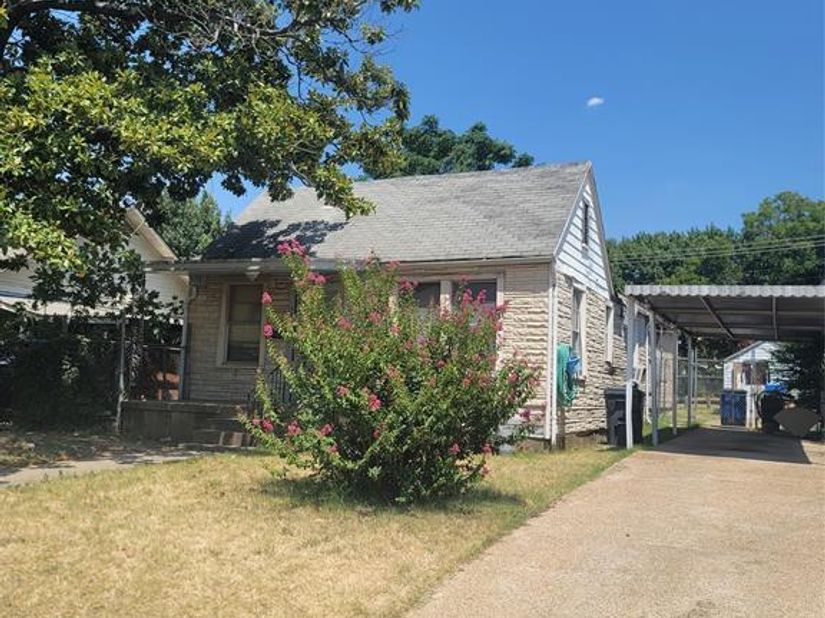 6826  Victoria Avenue , Dallas Texas 75209