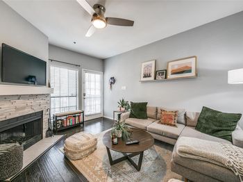4800 W Lovers Lane 