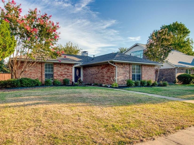1114  Midway Drive , Richardson Texas 75081
