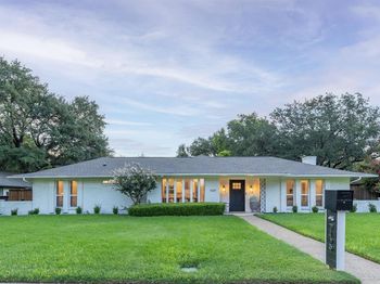 7429  Tangleglen Drive 