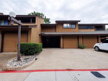 3161  Golden Oak  