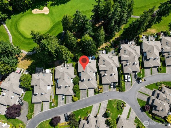 2009 Mill Pointe Drive SE, Bothell WA 98012