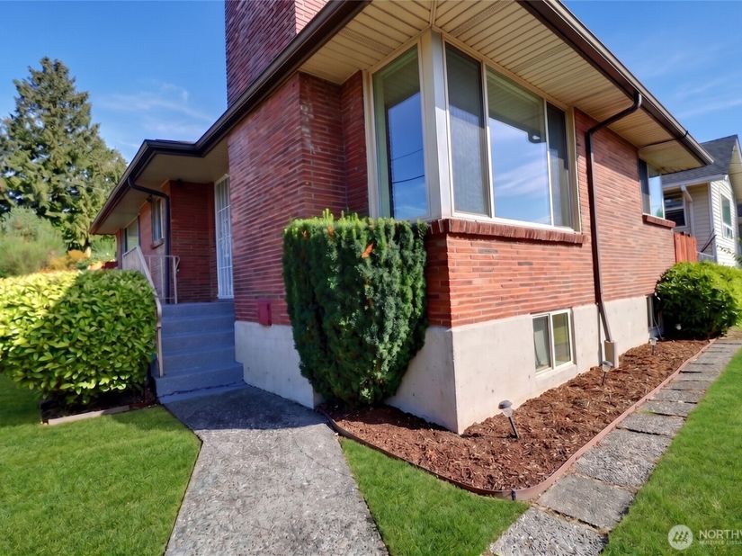 1503 S Stevens Street, Seattle WA 98144