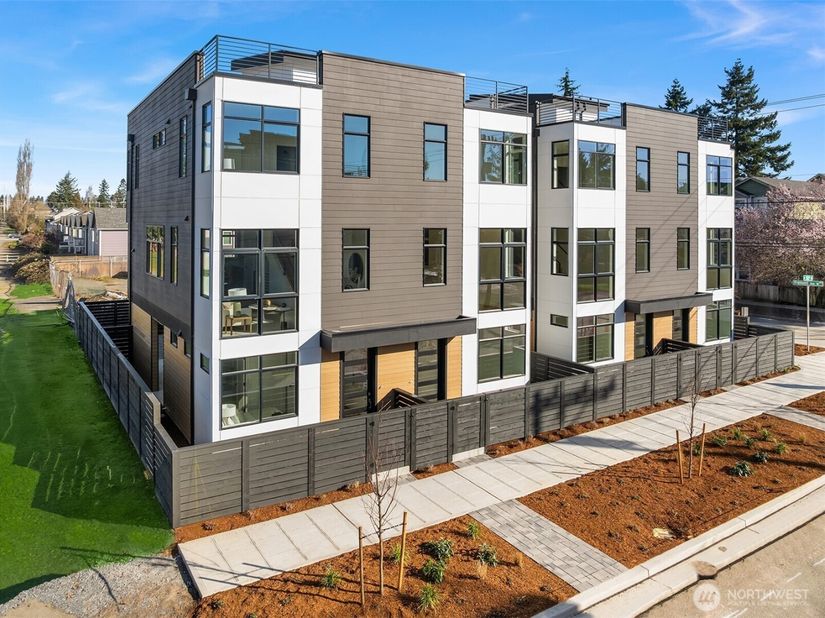 634 N 92nd Street, Seattle WA 98103