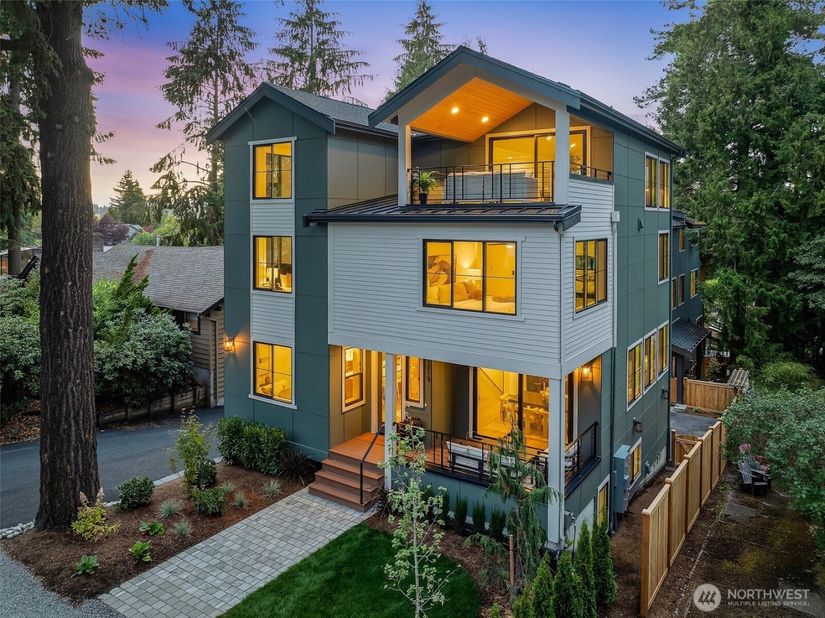 1218 NE 103rd Street, Seattle WA 98125