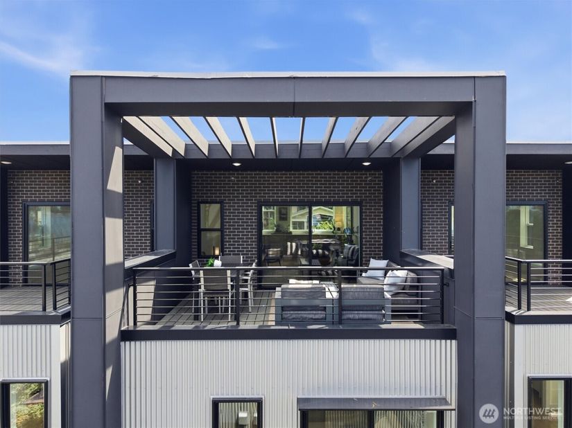 2017 Minor Avenue E, Seattle WA 98102