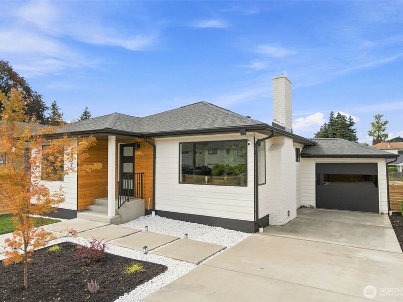 4807 15th Avenue S, Seattle WA 98108