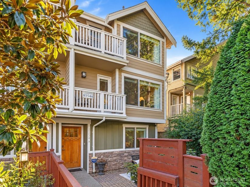 8554 A Mary Avenue NW, Seattle WA 98117
