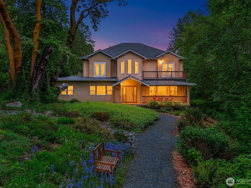 14730 75th Avenue NE, Kenmore WA 98028