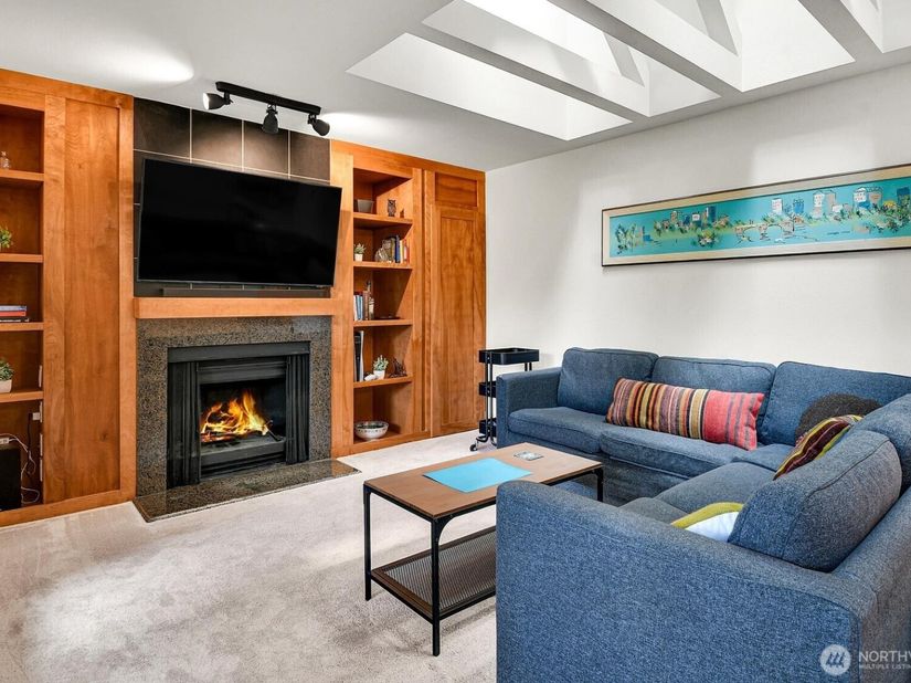 15406 NE 15th Place D24, Bellevue WA 98007