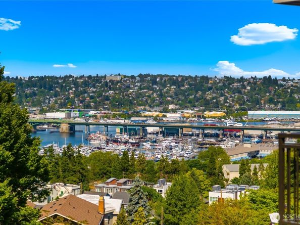 3650 26th Place W 402A, Seattle WA 98199