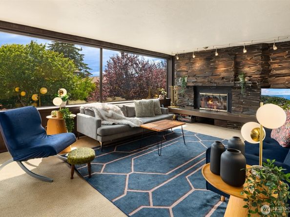 1627 California Avenue SW 2, Seattle WA 98116