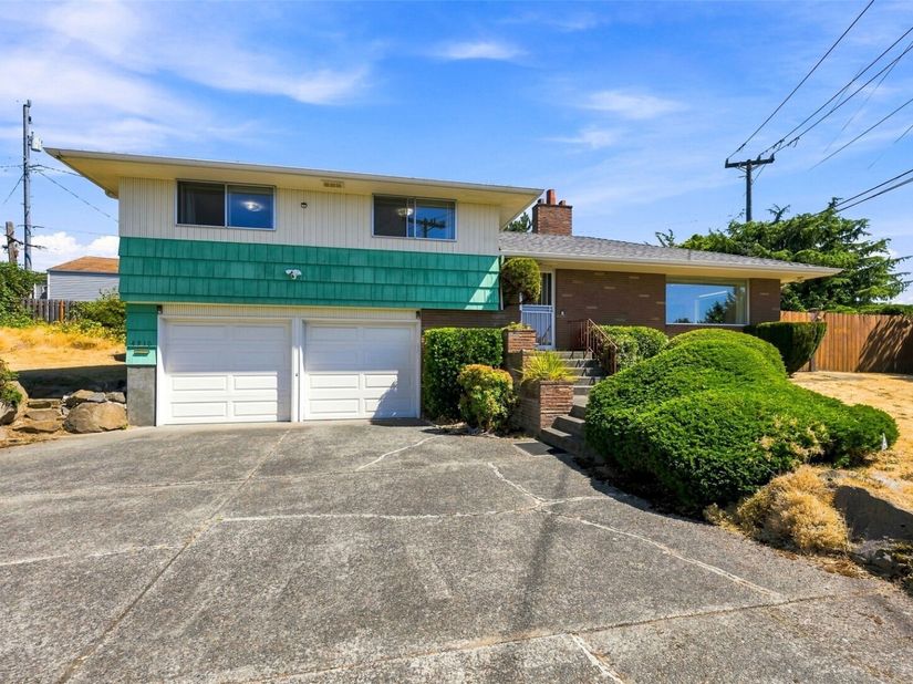 4910 19th Avenue S, Seattle WA 98108