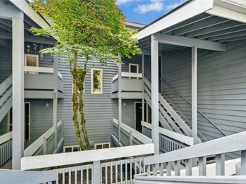 9446 Redmond Woodinville Road NE