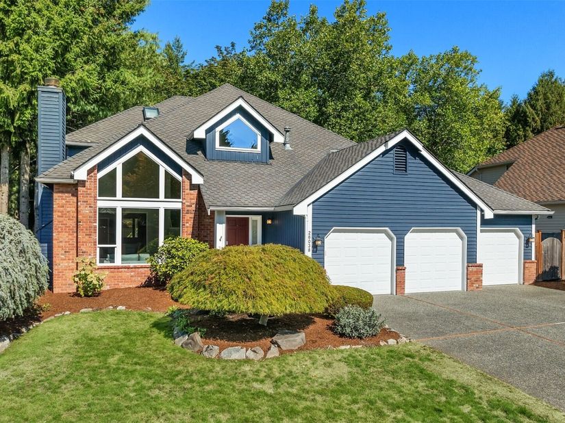 26038 SE 38th Street, Sammamish WA 98029