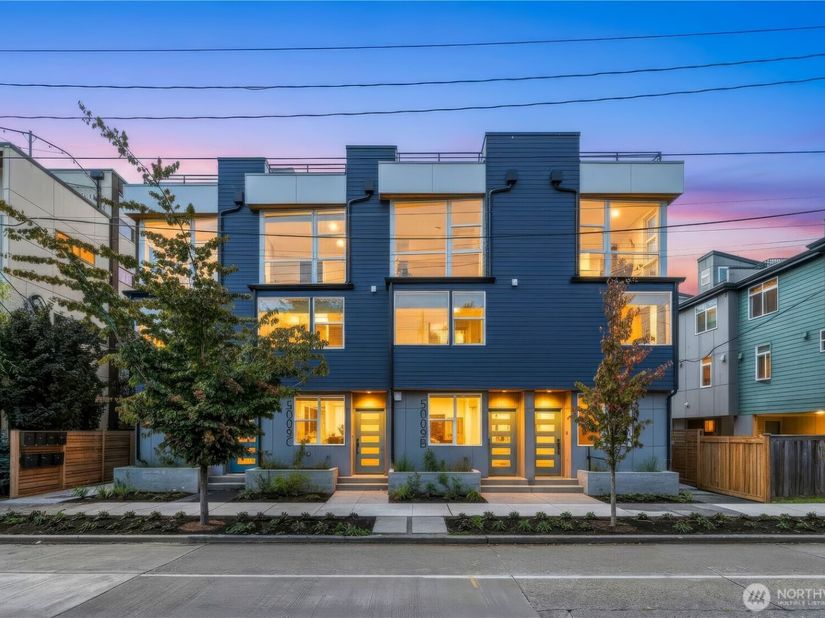 5009 Fauntleroy Way SW C, Seattle WA 98136